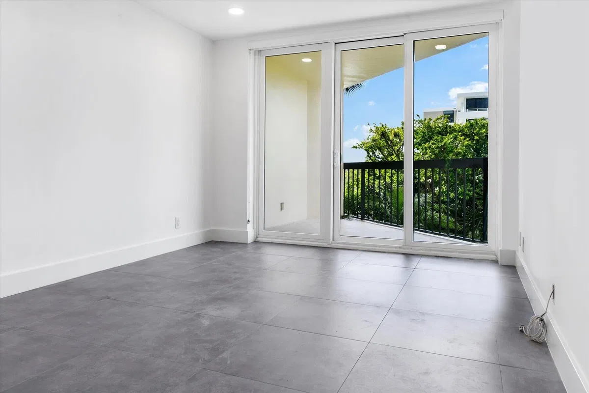 South Palm Beach Unit 203s photo 13