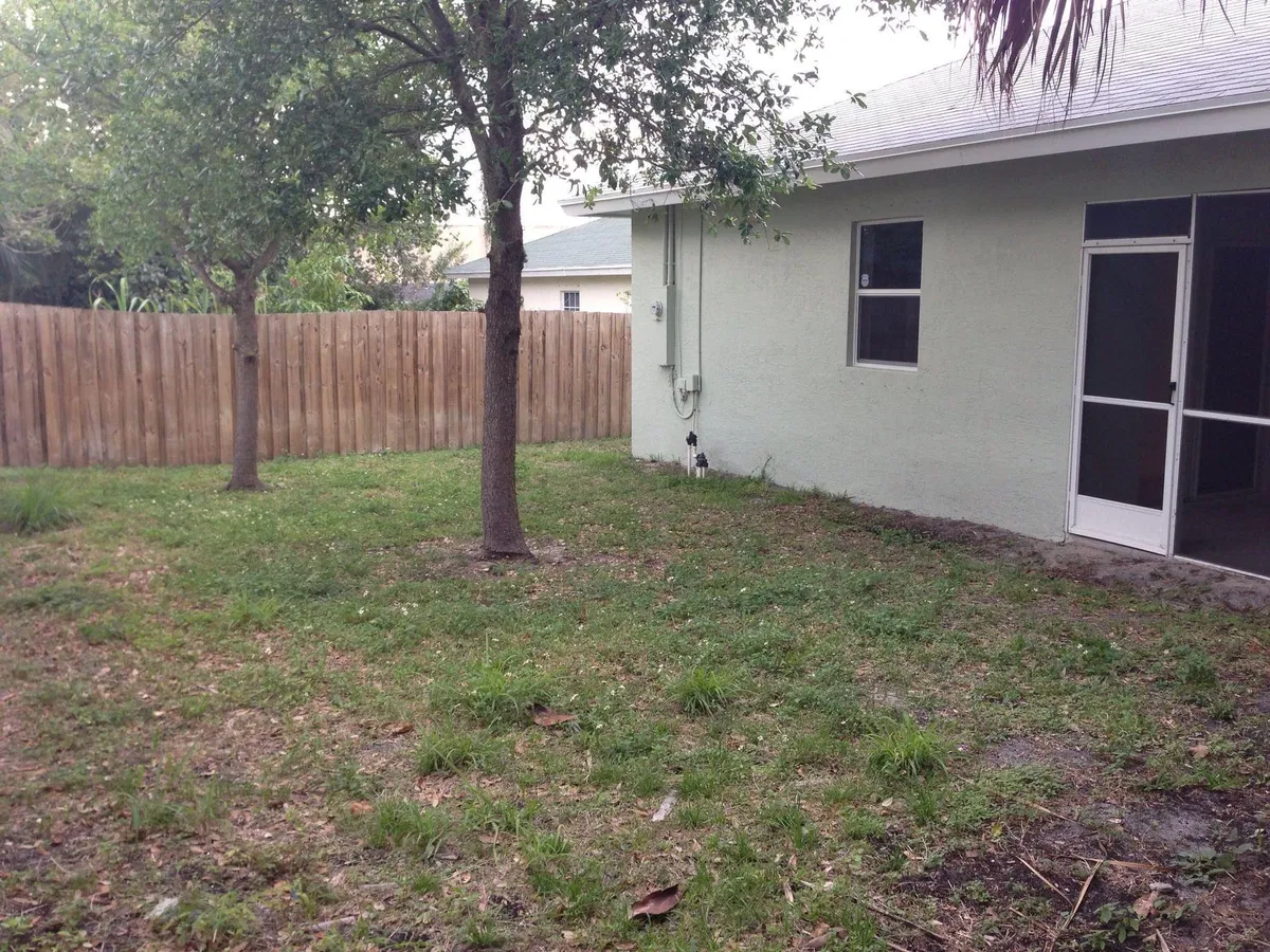 Residence photo 4