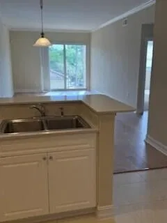 Unit 207 photo 13