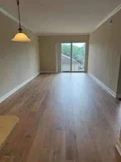 Unit 207 photo 16