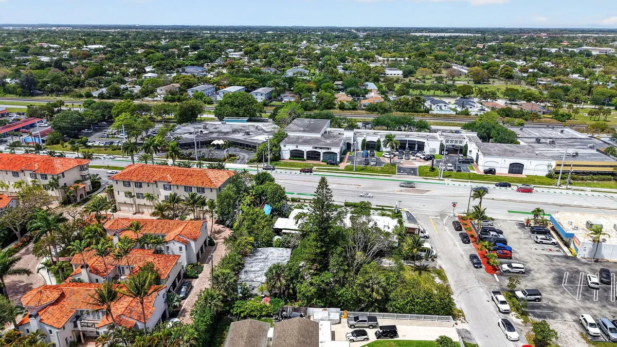Palm Trail Delray Beach Residence photo 19