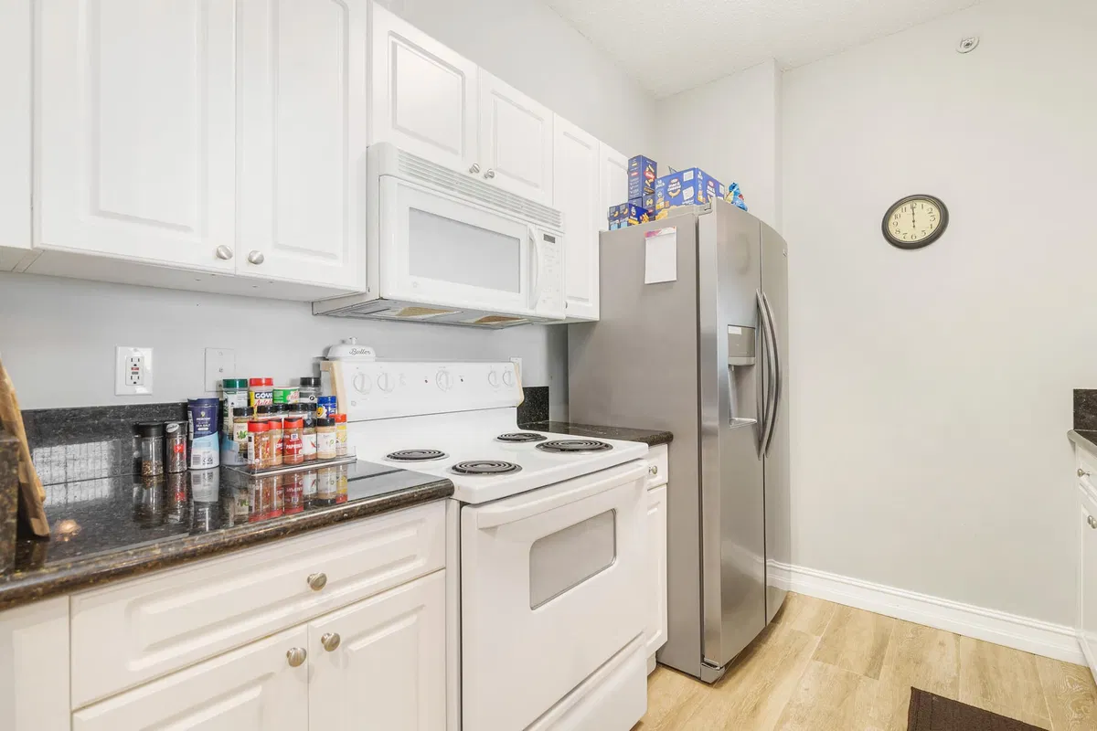 The Tower Condominium at Cityplace Unit 1006 photo 7