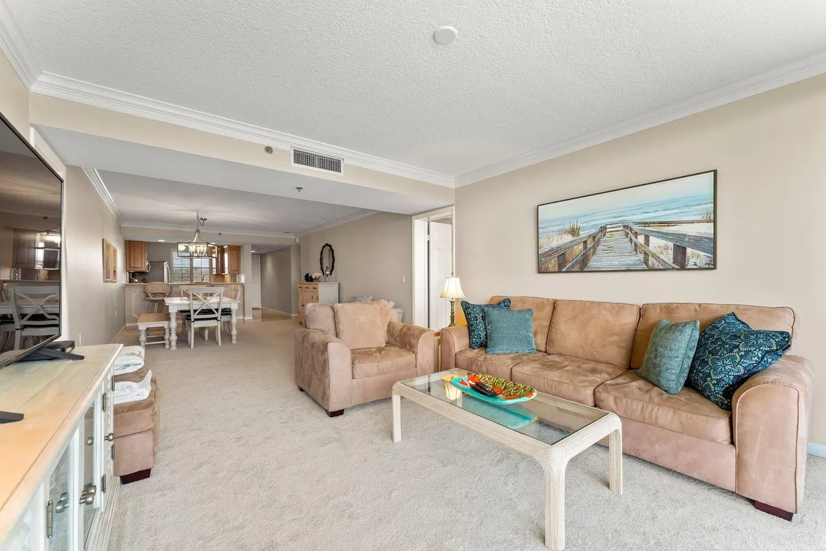 Unit 203 photo 13
