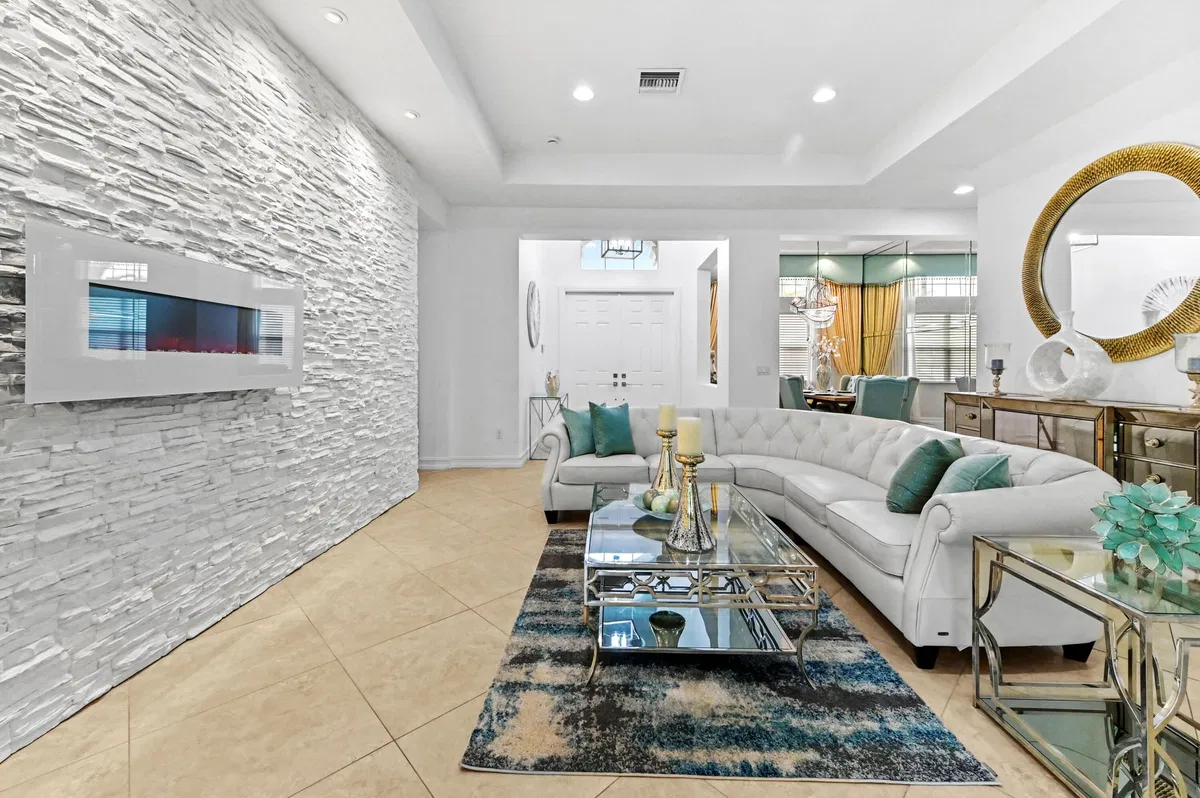 Residence photo 10
