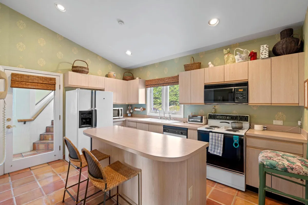  Residence photo 76