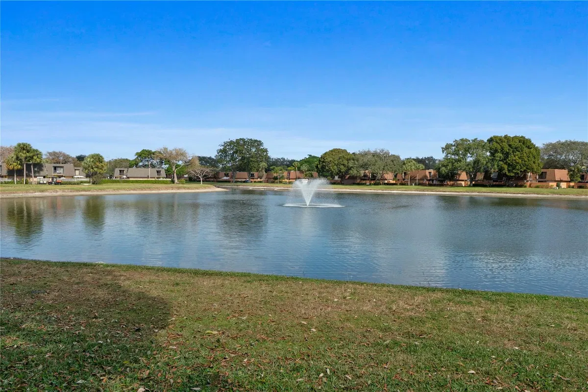 Residence photo 13