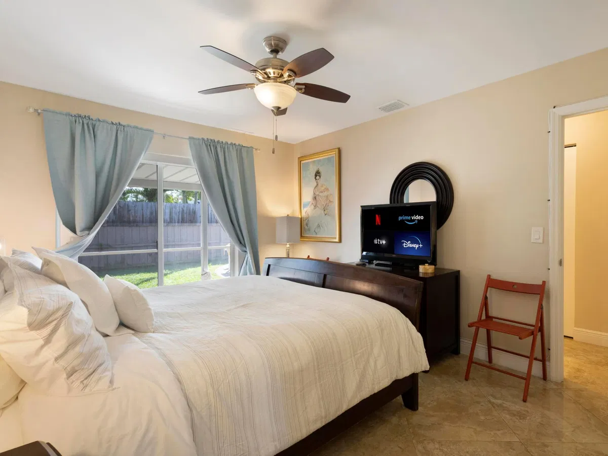 West Palm Beach Unit 1 photo 13