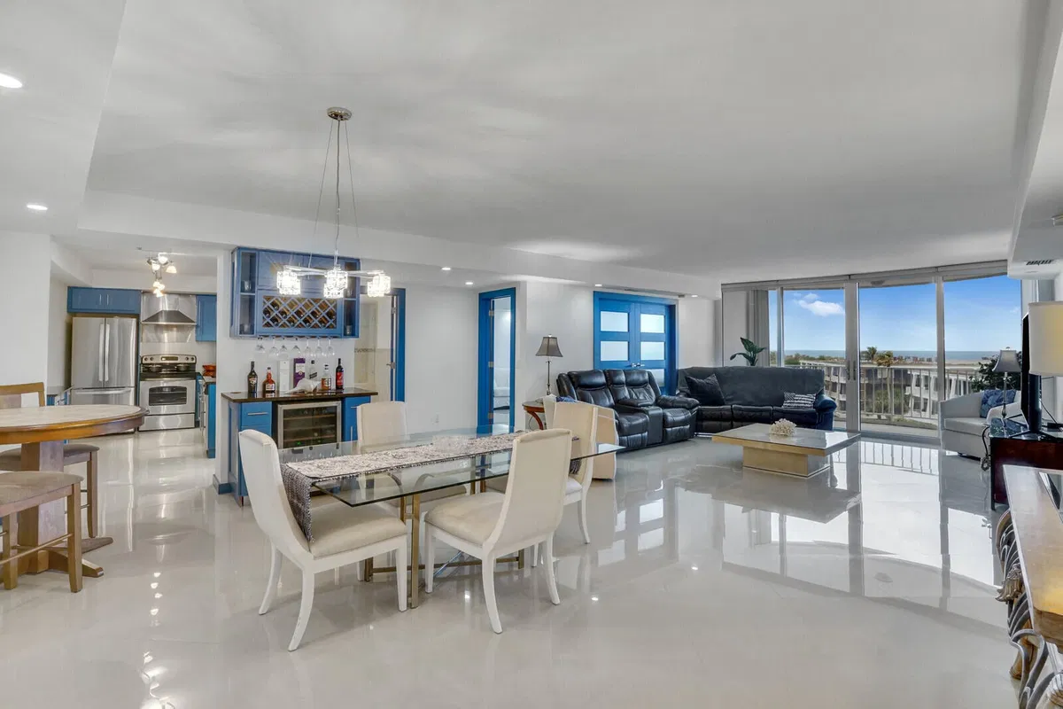 2295 S Ocean Palm Beach Unit 619