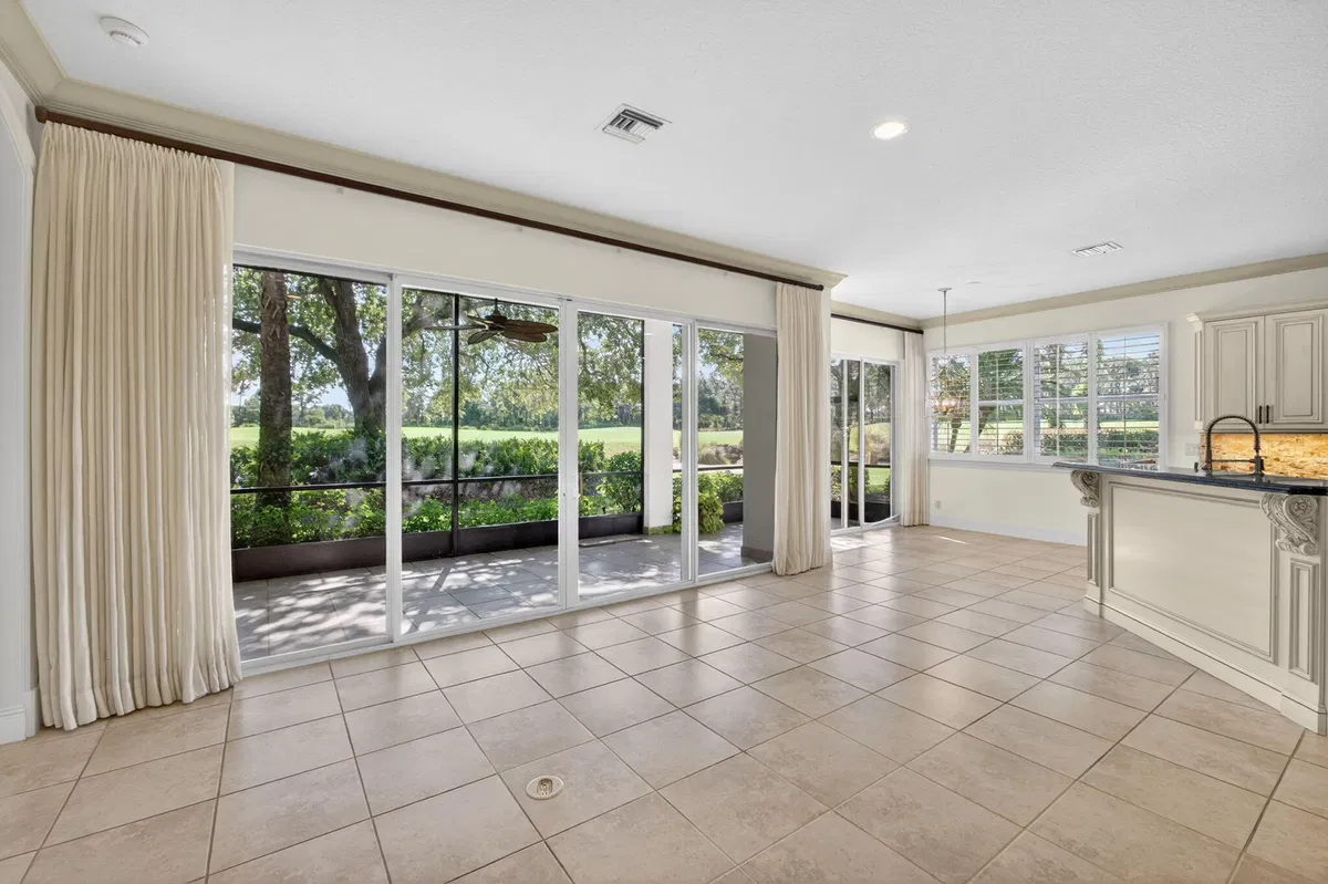 Mirasol Country Club Residence photo 22