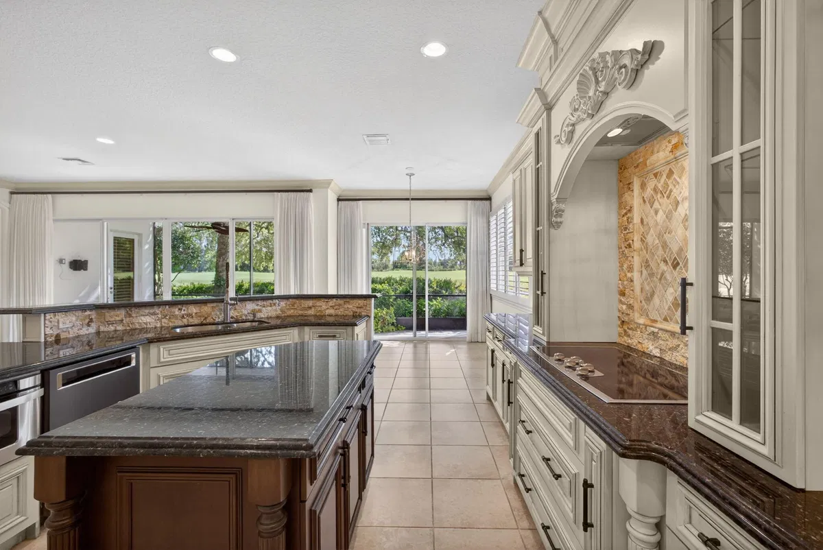Mirasol Country Club Residence photo 31