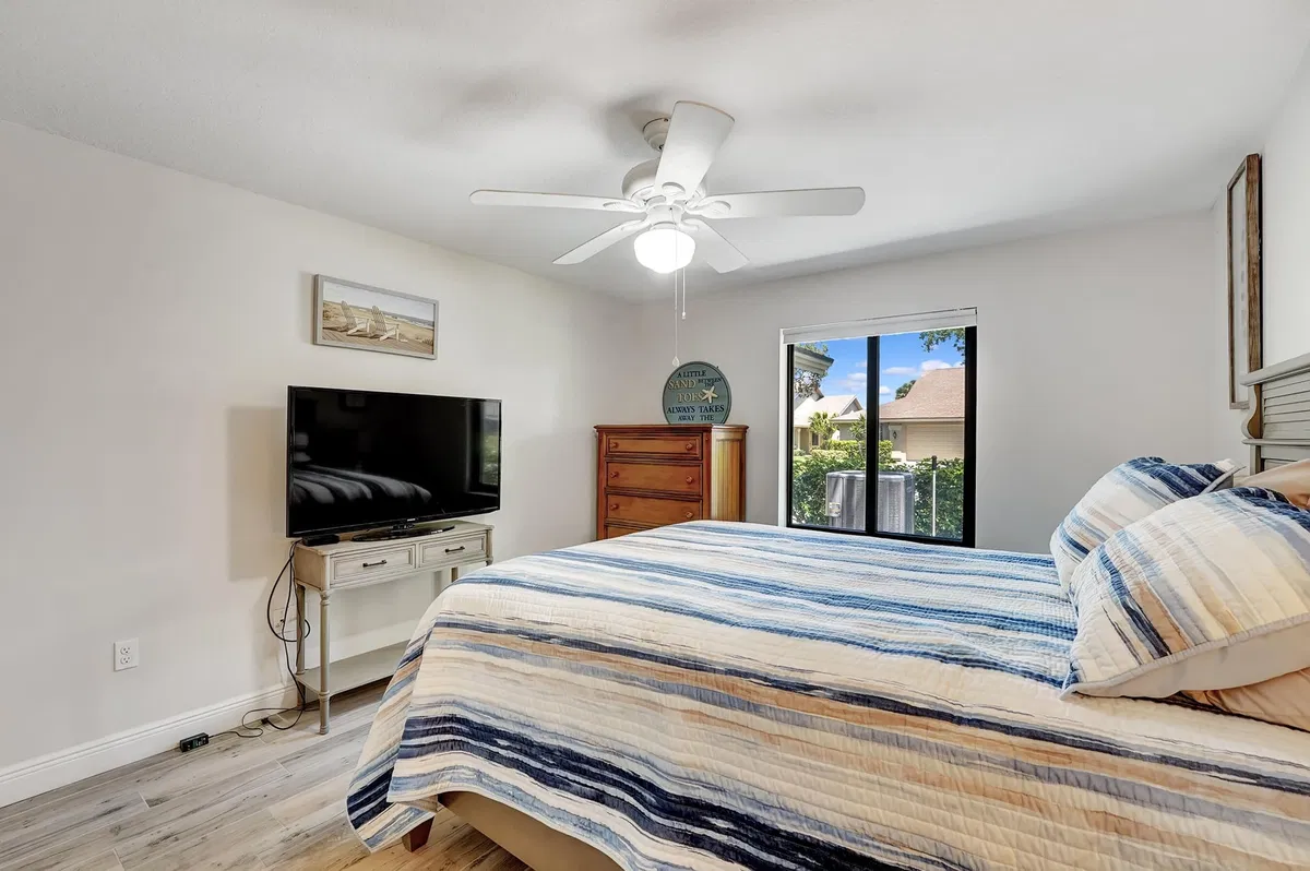 Residence photo 22