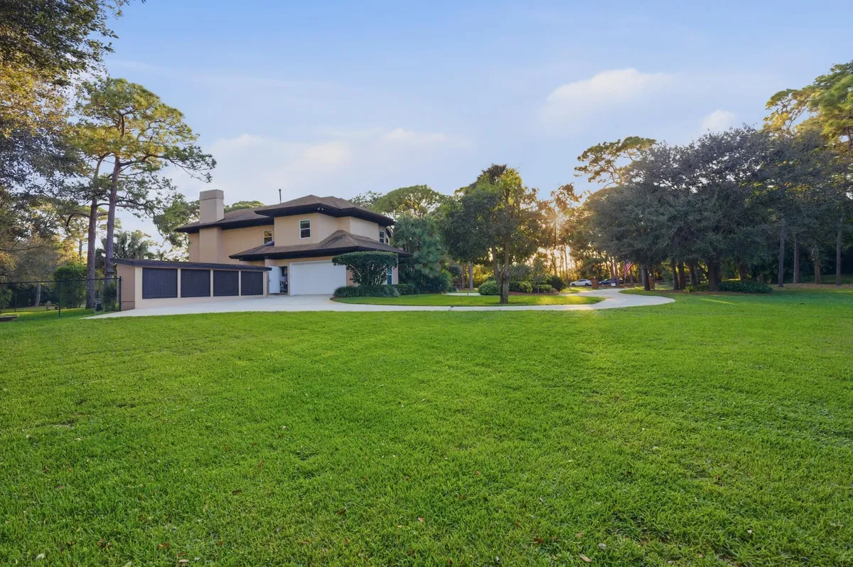 Residence photo 10