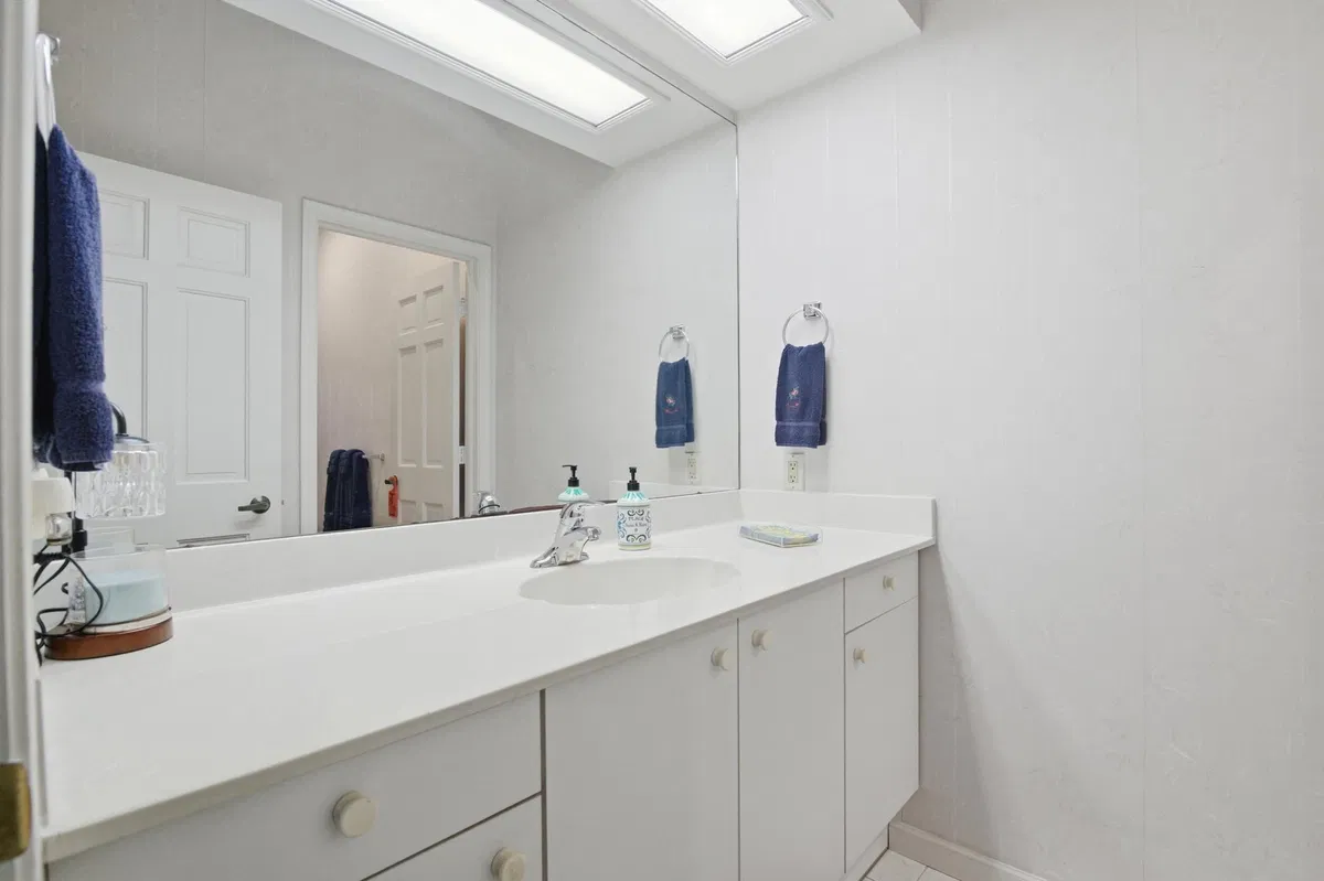 Residence photo 37