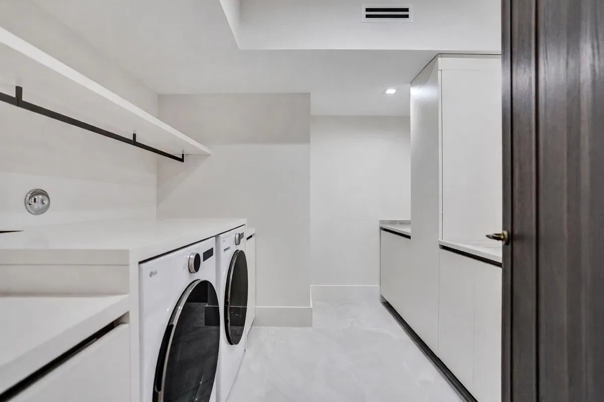 Residence photo 25