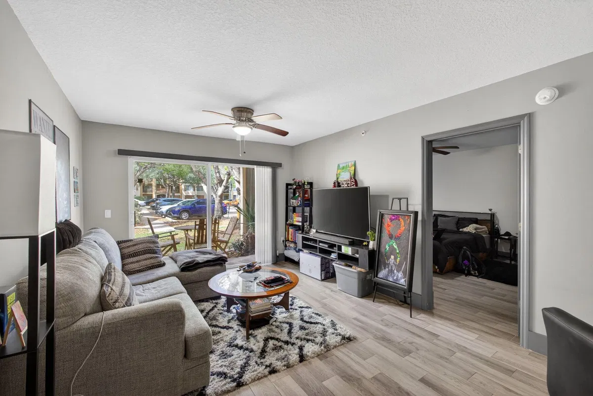 Unit 105 photo 13