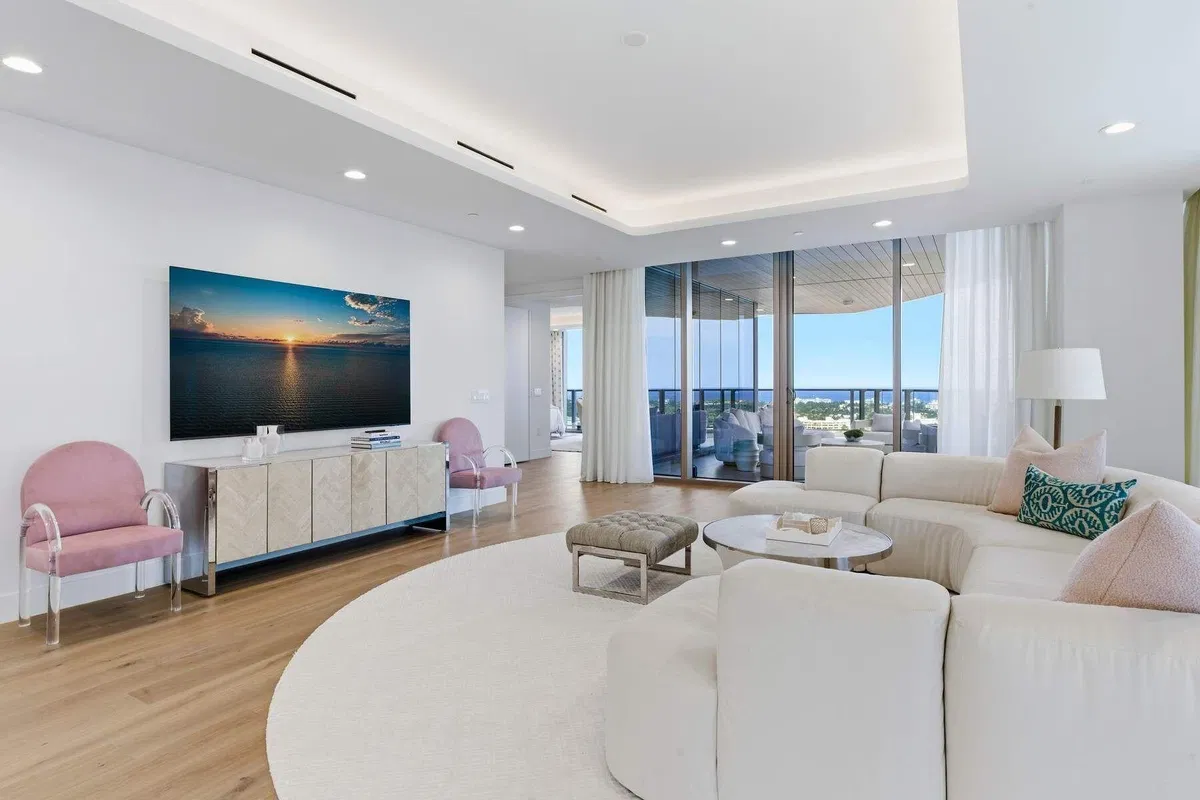 Forte on Flagler Unit 1702 photo 4