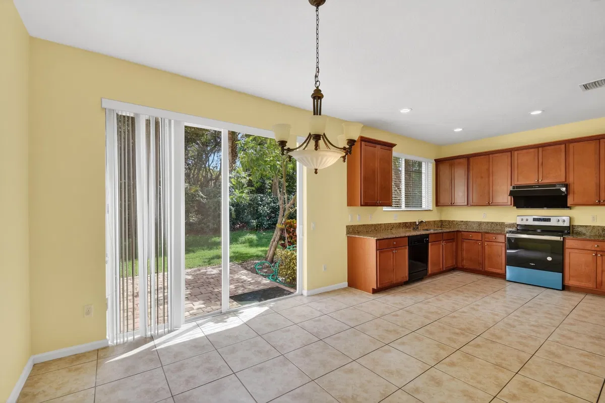 Residence photo 10
