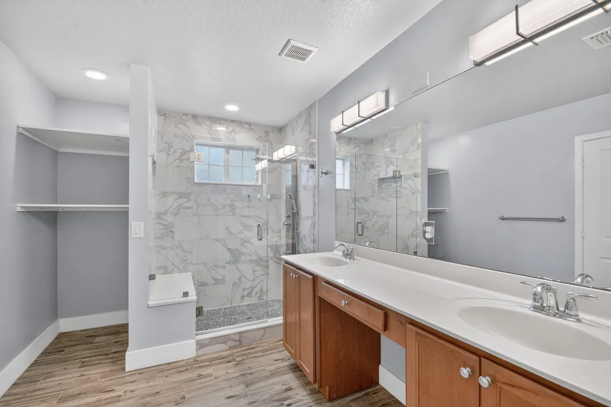 Residence photo 19