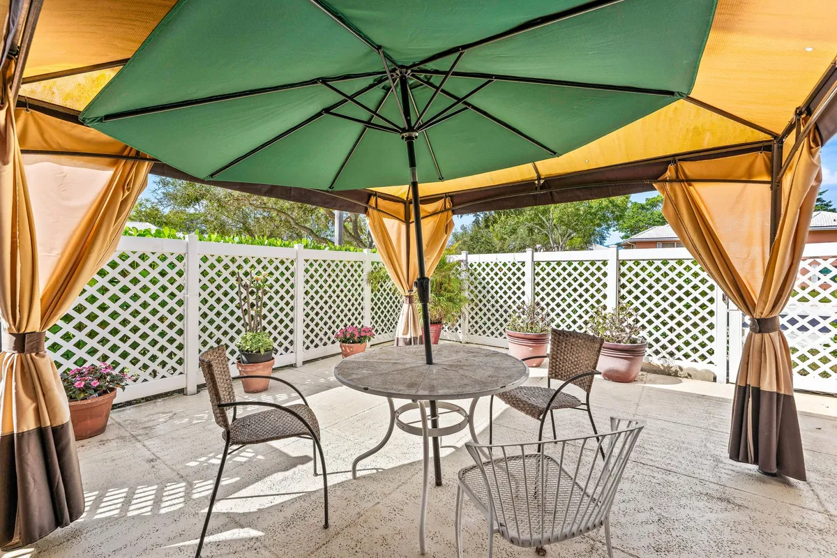 Residence photo 46
