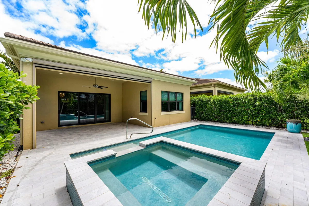 Artistry Palm Beach Gardens Residence photo 31