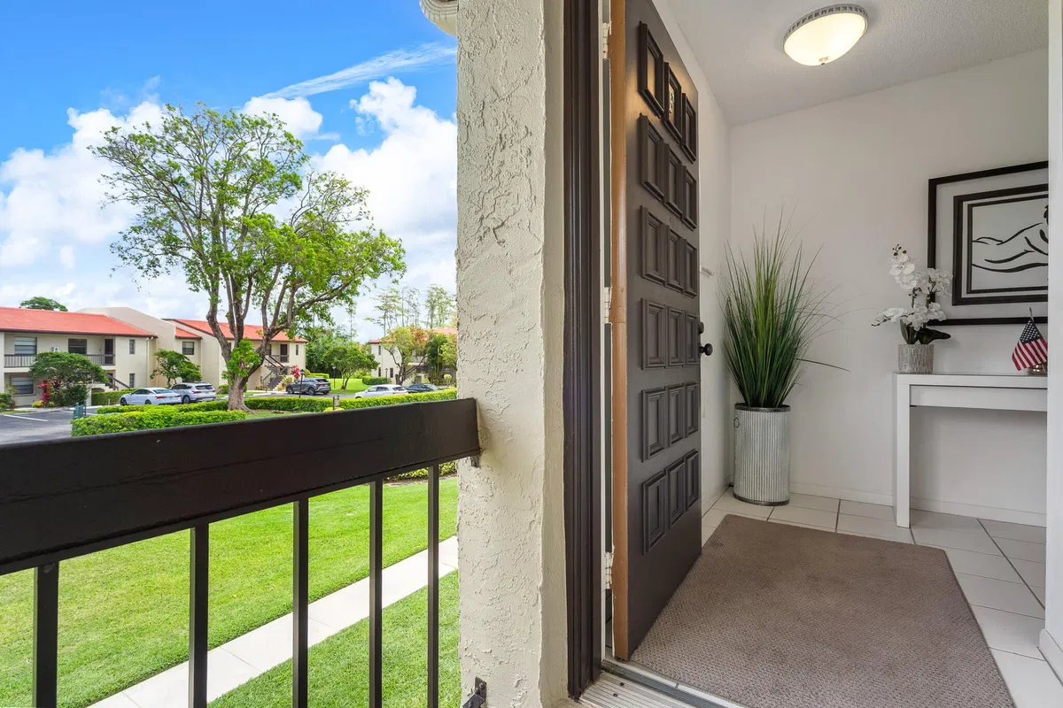 Boca Lago Country Club Homes Unit F photo 7