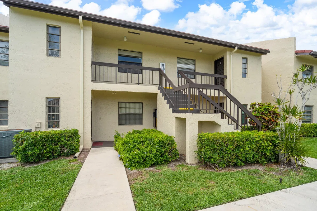 Boca Lago Country Club Homes Unit F photo 34