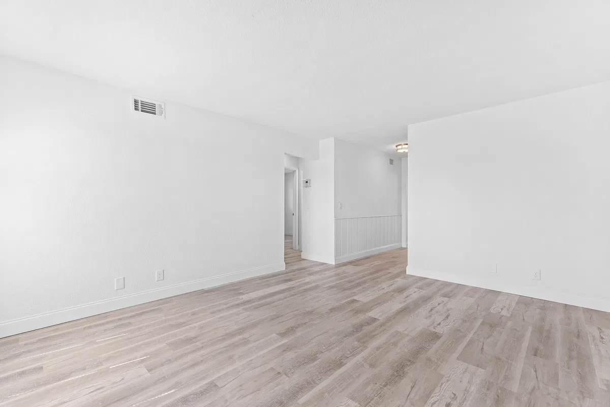  Residence photo 19
