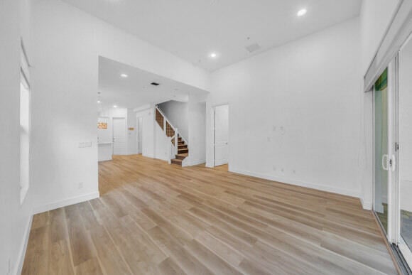  Unit 11 photo 76