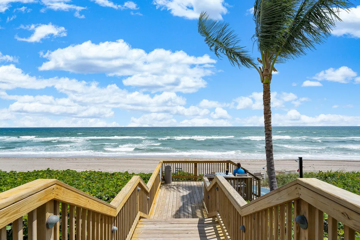 3420 S Ocean Unit 14x photo 40