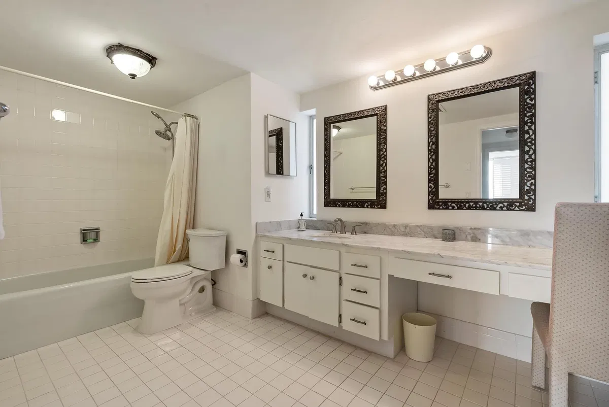  Unit 612 photo 22