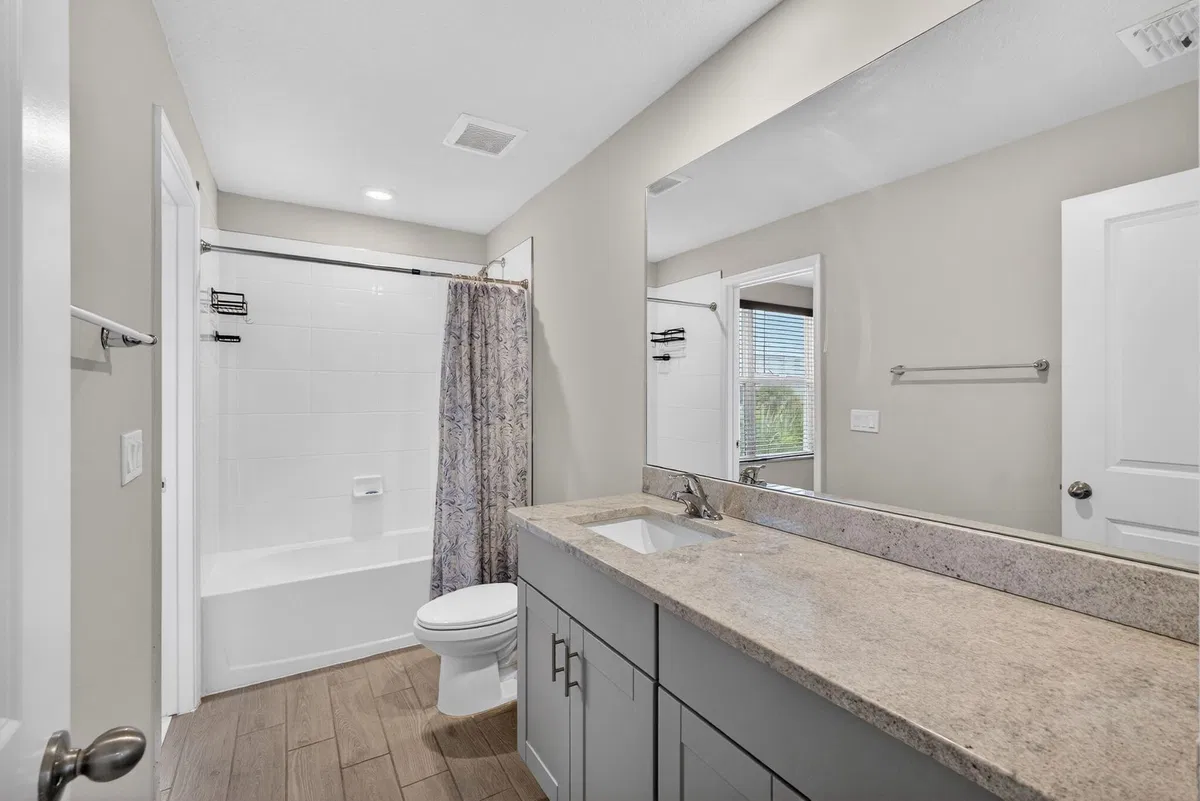 Residence photo 28