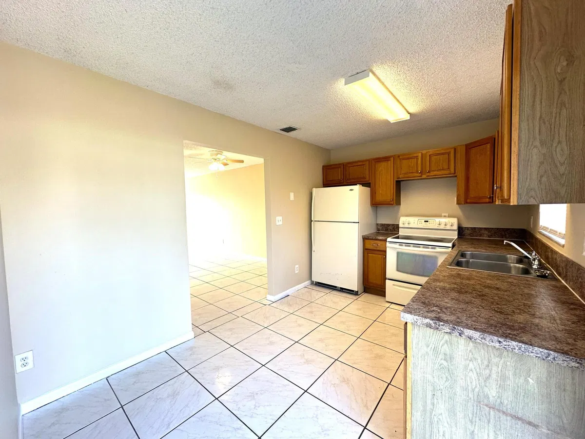 Unit 3365 photo 4