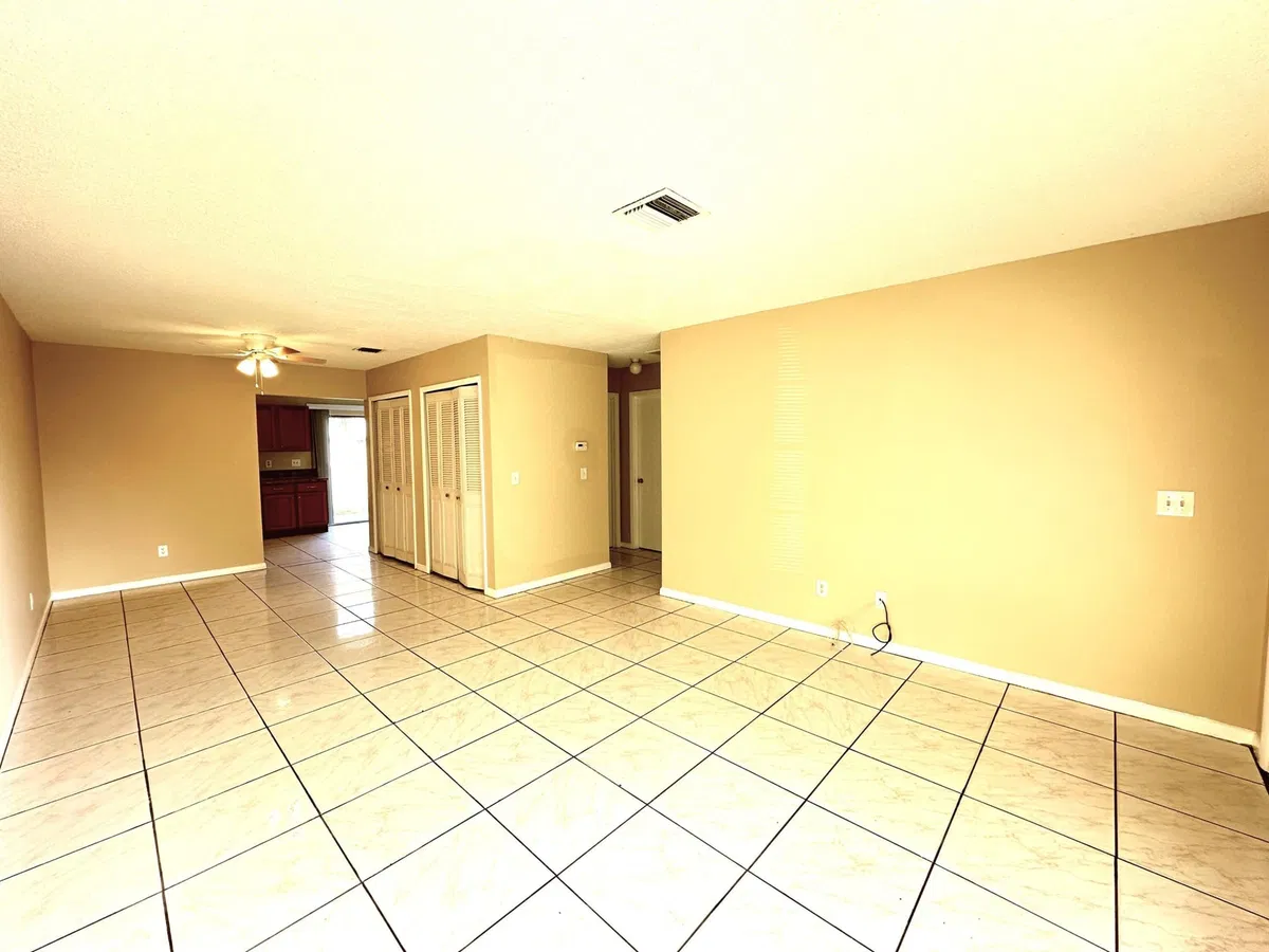 Unit 3365 photo 7
