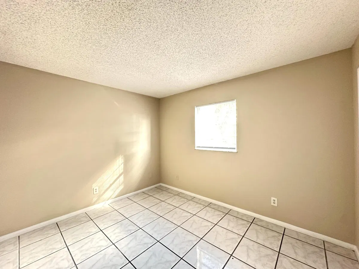 Unit 3365 photo 10