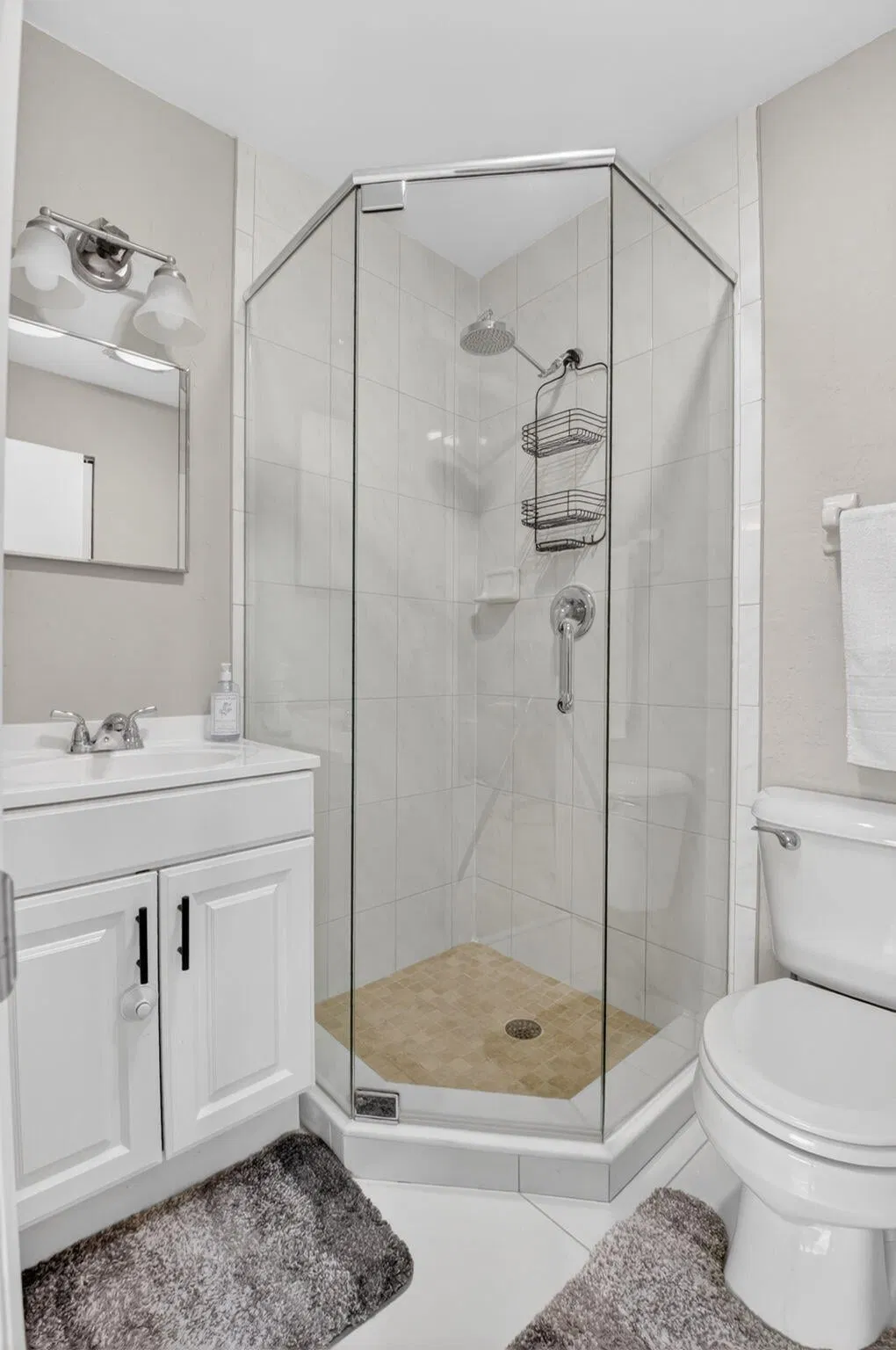  Unit H photo 31