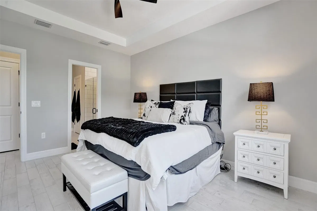 Residence photo 31