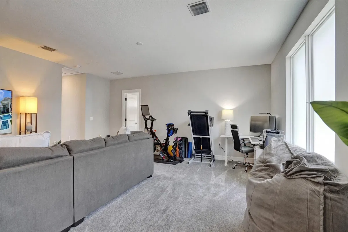Residence photo 46