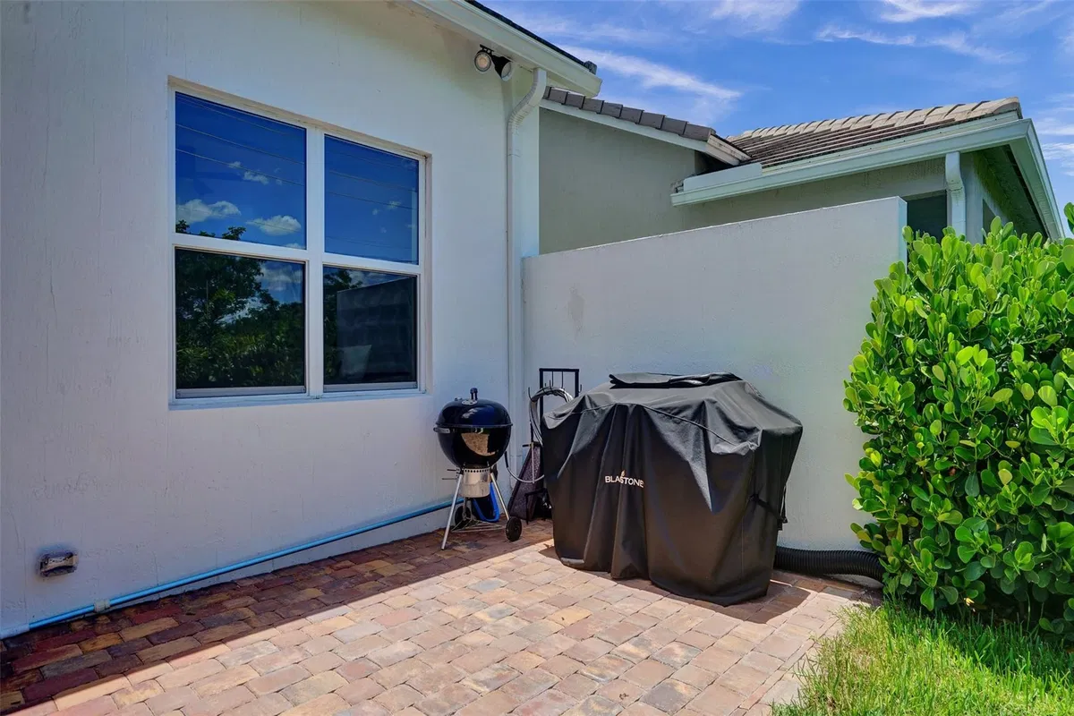 Residence photo 91