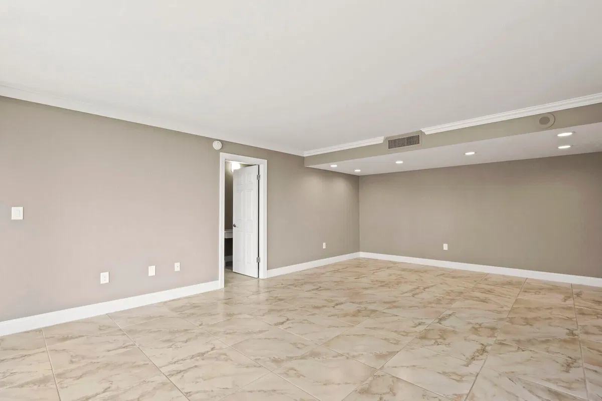 Singer Island Unit 1-203 photo 7