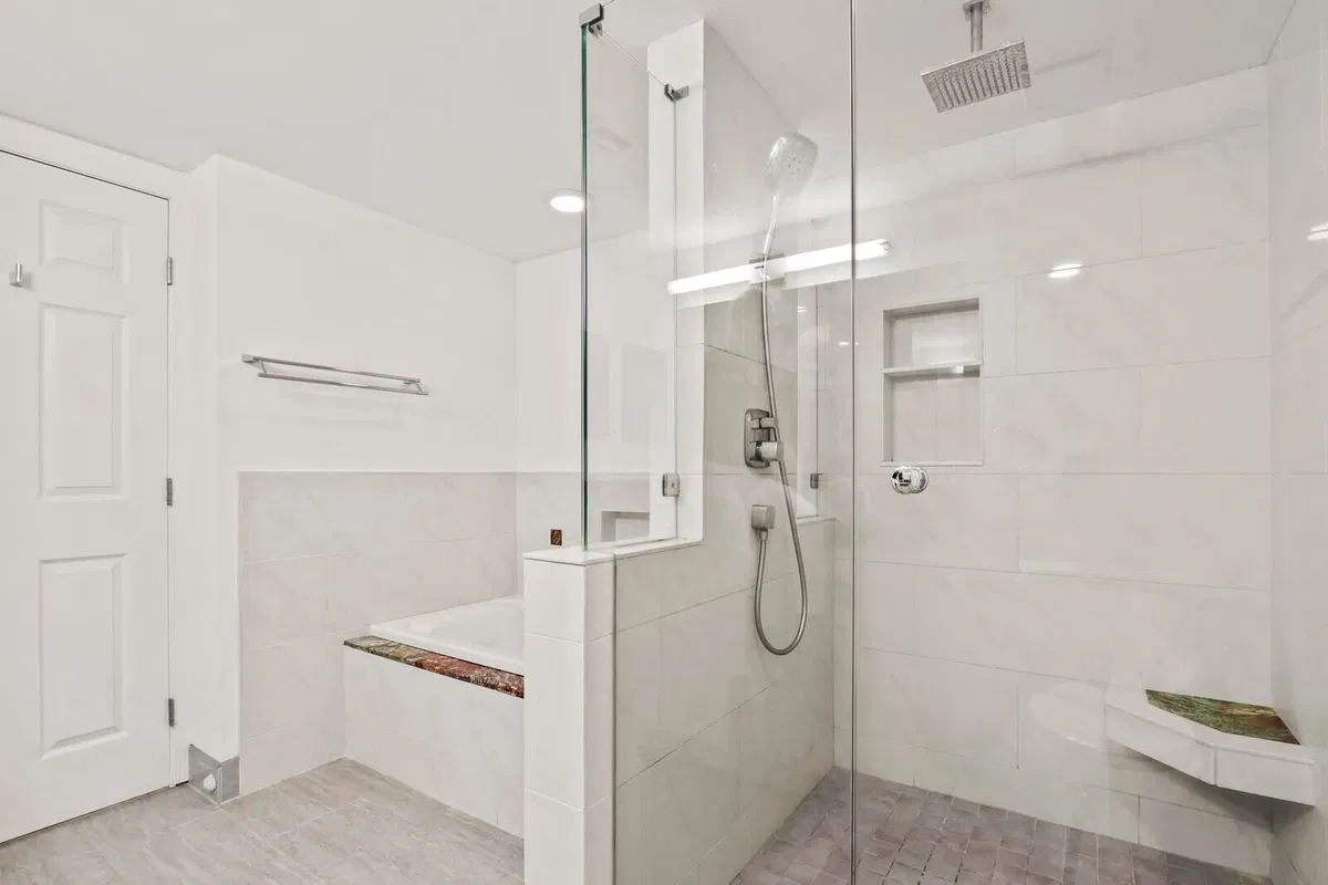 Singer Island Unit 1-203 photo 25
