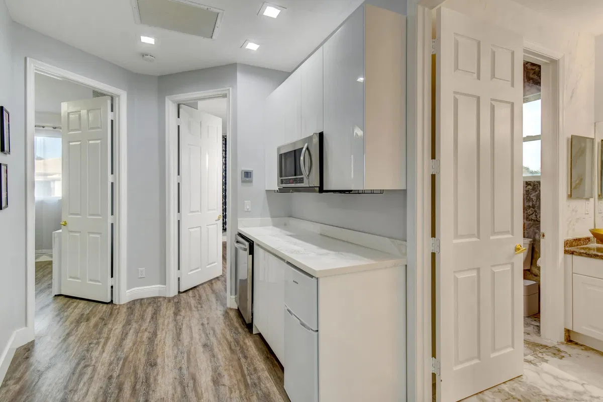 Residence photo 46