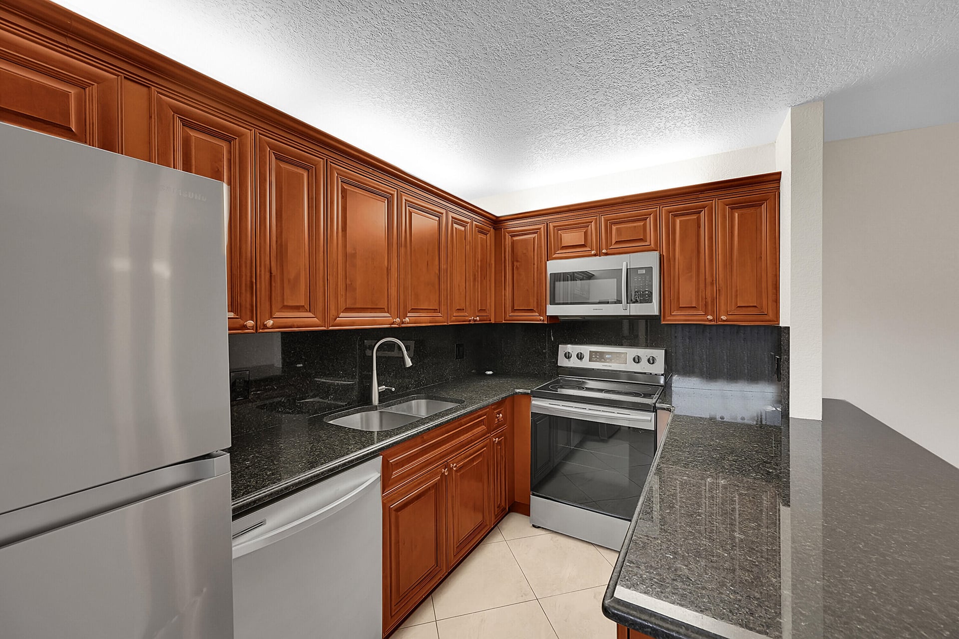  Residence photo 13
