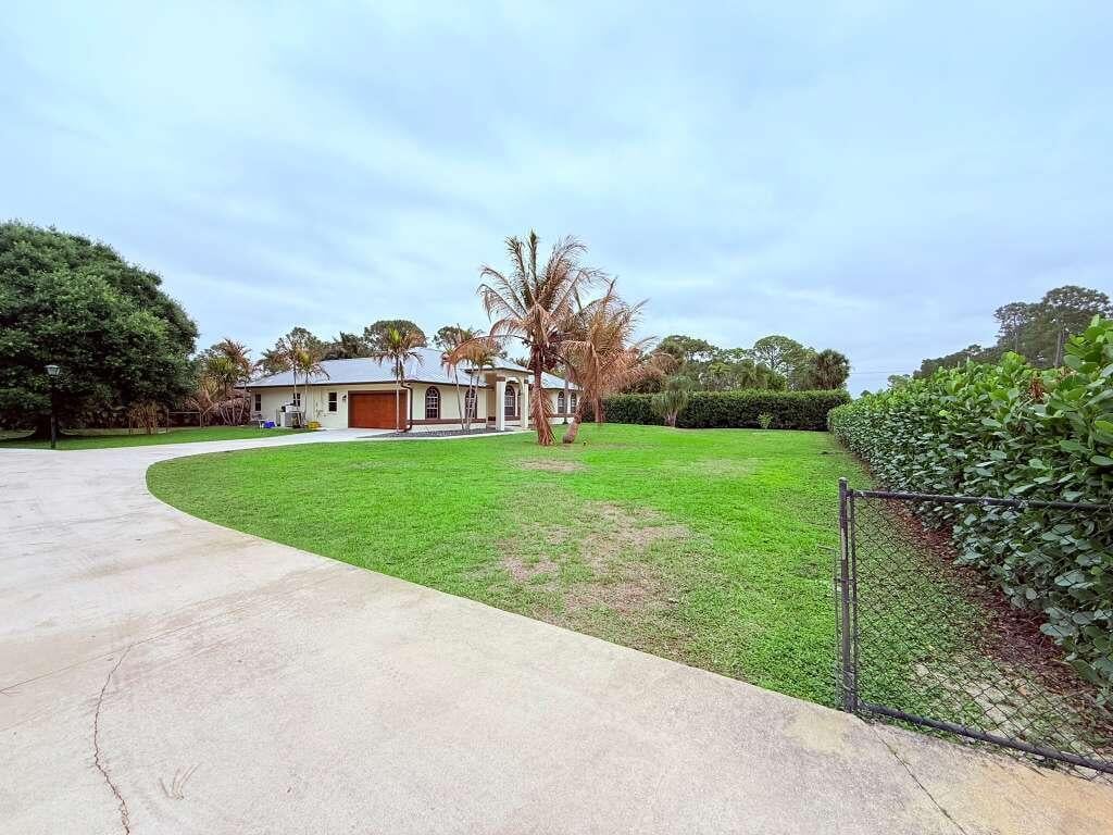 Residence photo 4