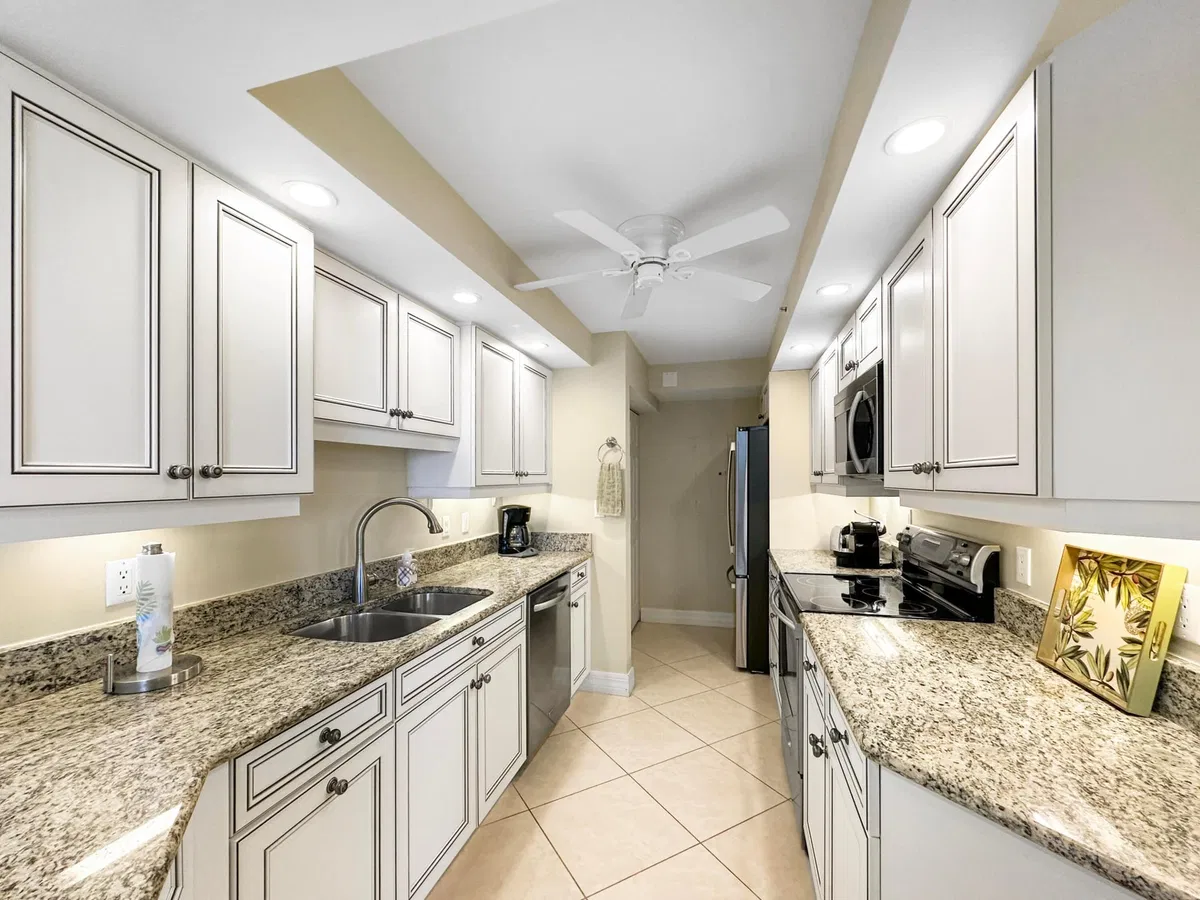 Tiara Singer Island Unit 4 F photo 7