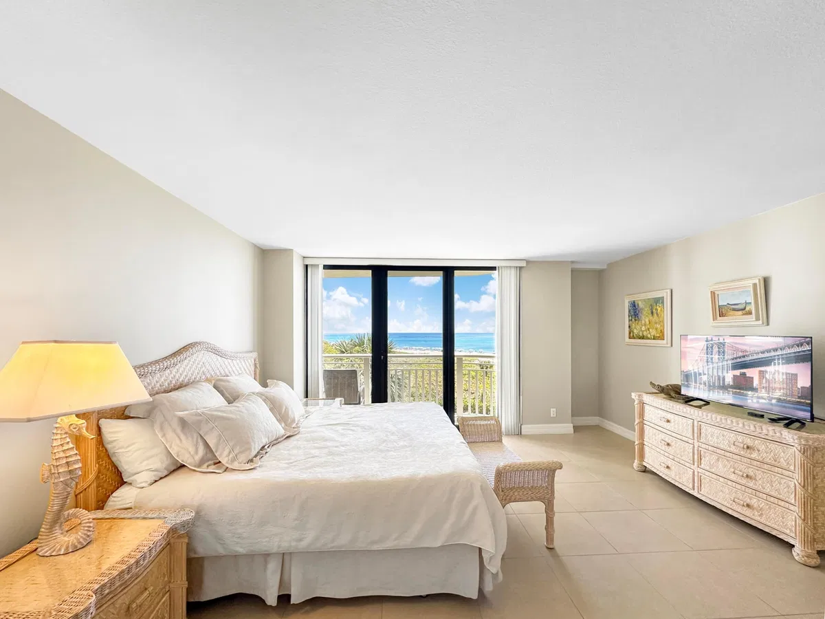 Tiara Singer Island Unit 4 F photo 10