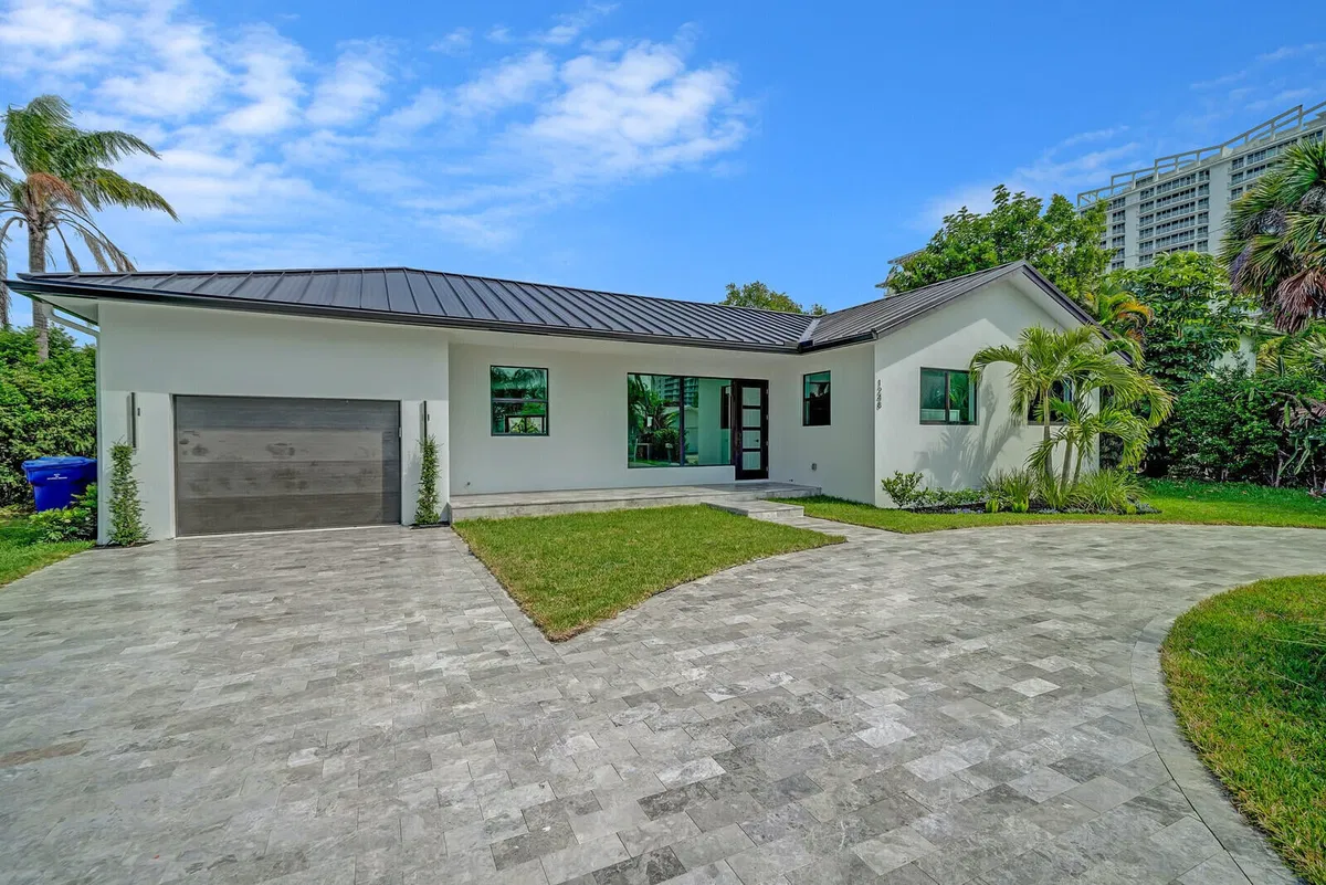 Singer Island Residence