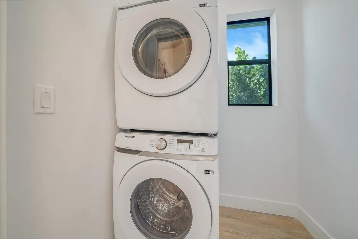 Singer Island Residence photo 25