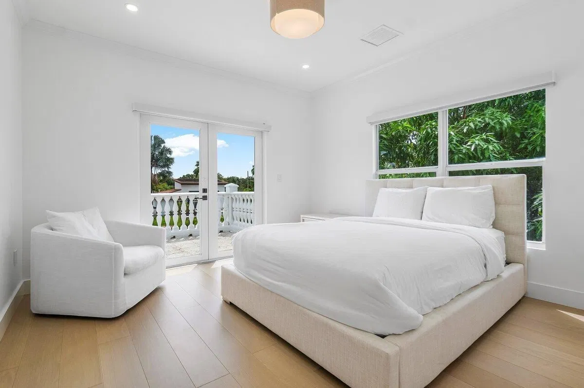 Residence photo 25