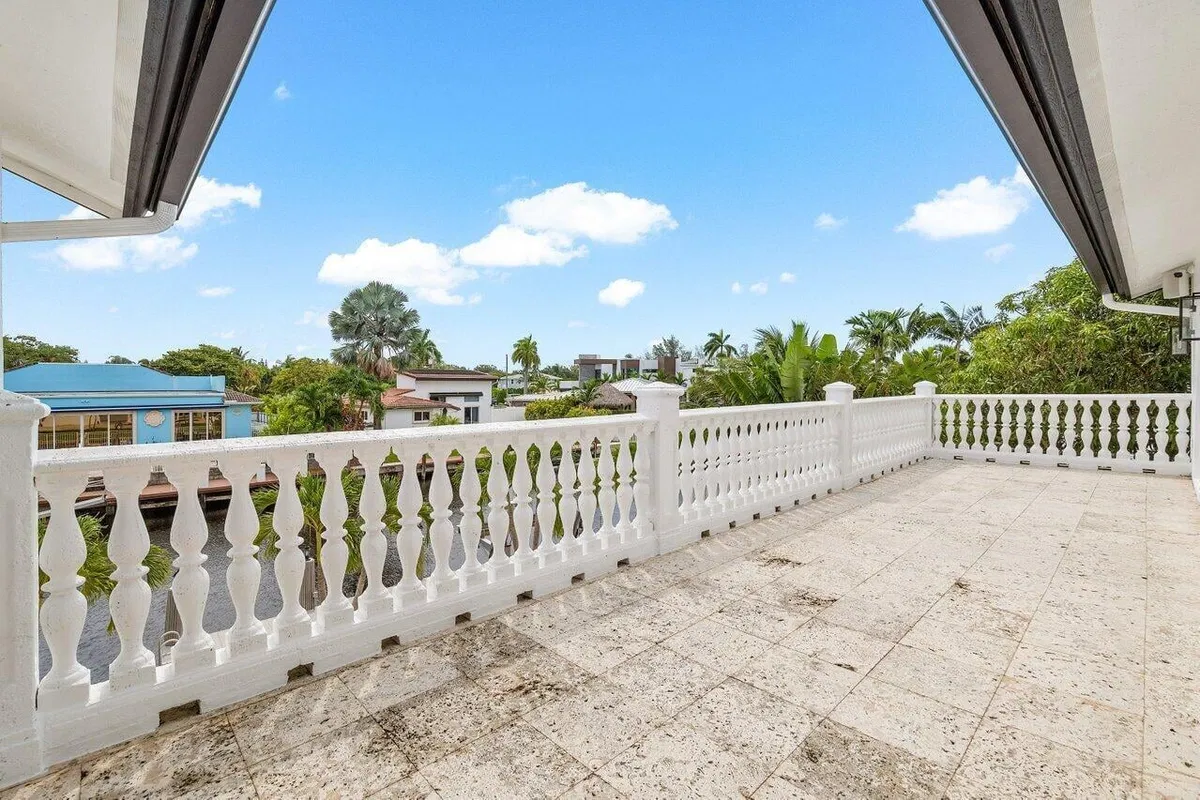 Residence photo 31