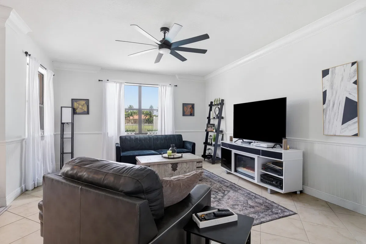  Residence photo 10